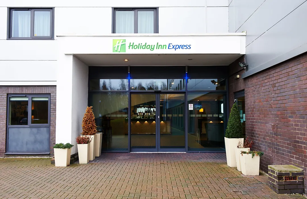 Holiday Inn Express Manchester Airport By Ihg-1