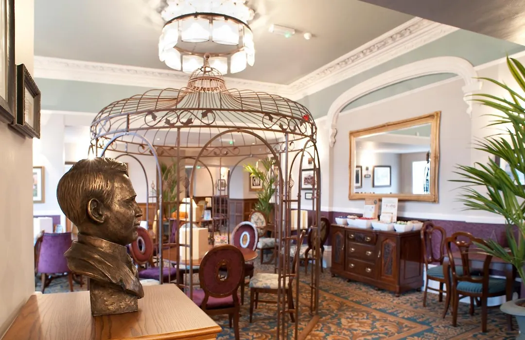 Cabot Court Hotel Wetherspoon-1
