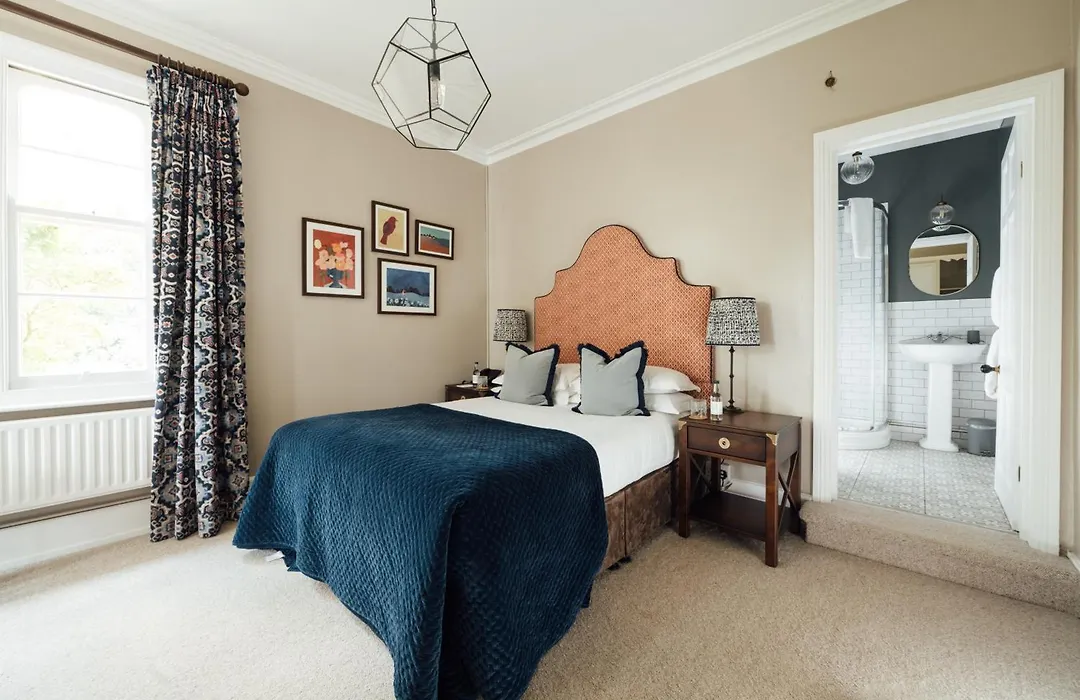 The Farmhouse At Redcoats-1