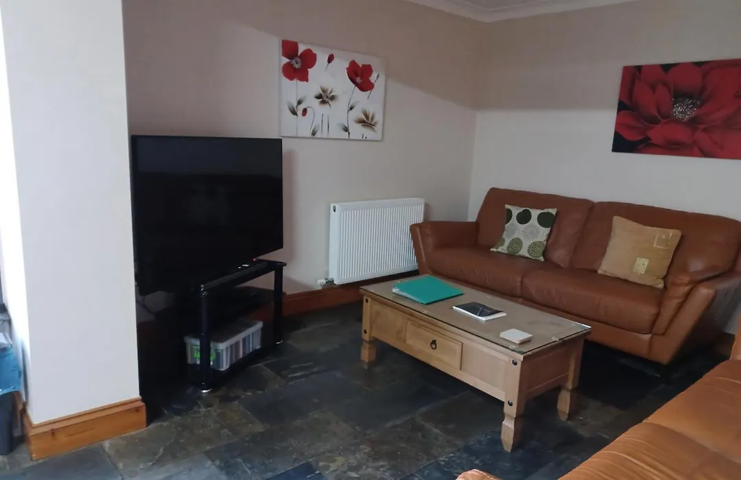 Dunroaming Cottage-1