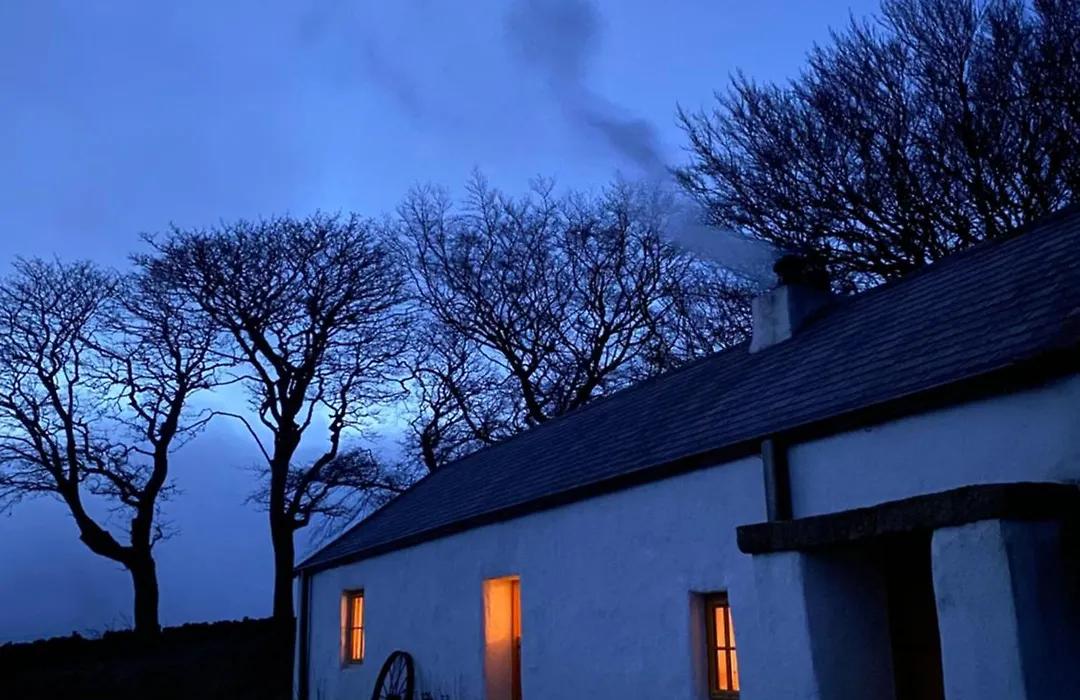 Thistle Thatch Cottage And Hot Tub - Mourne Mountains-1