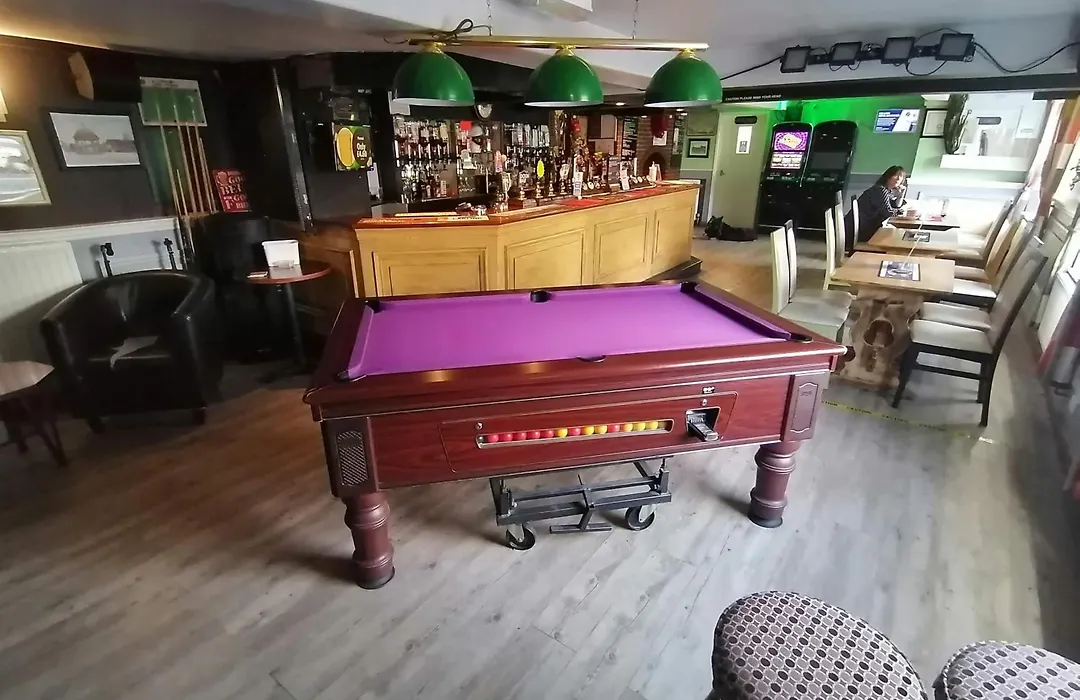 Red Lion-1