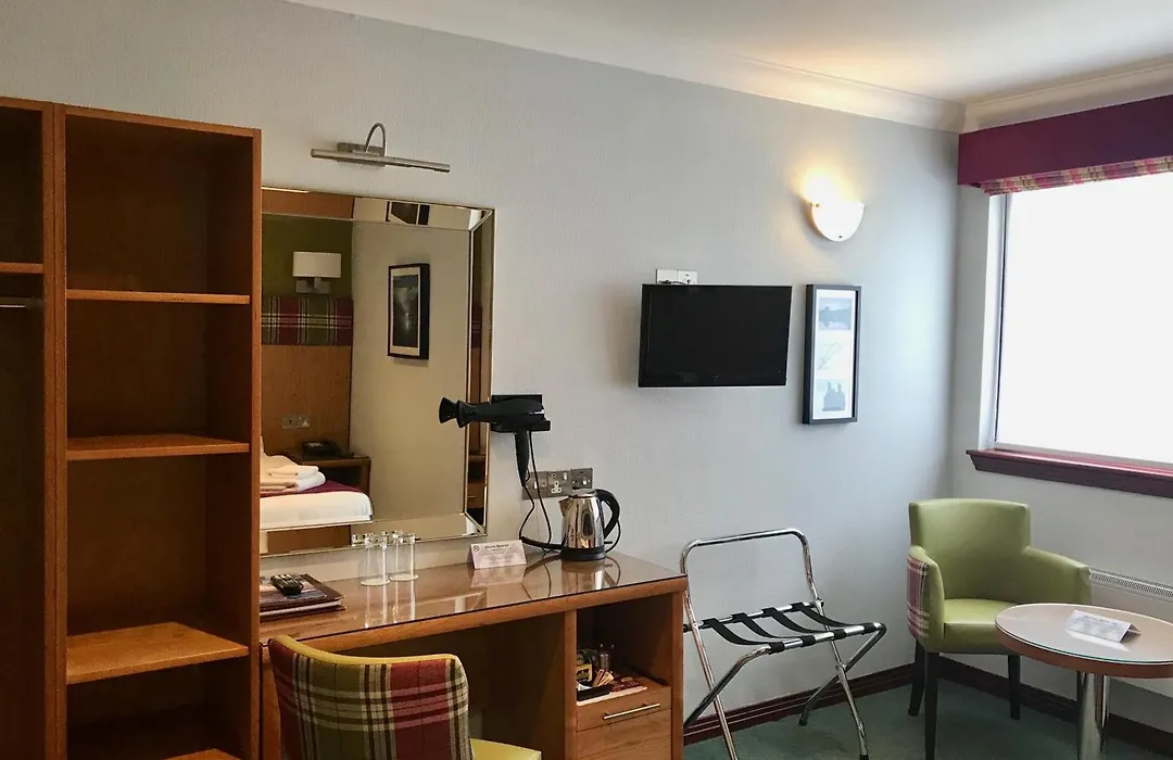 Clan Macduff Hotel-1
