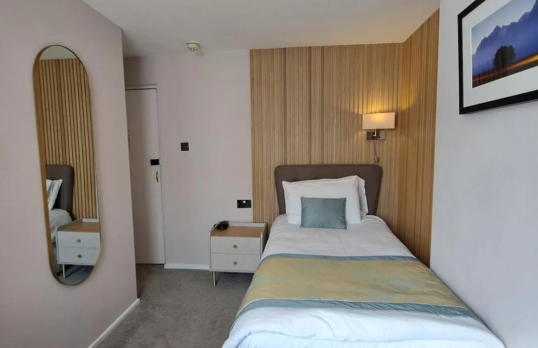 Victoria Park Lodge-1