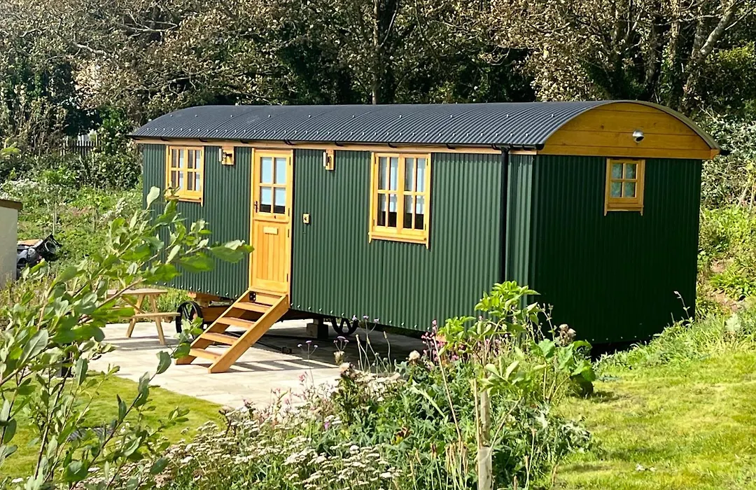 Beacon Country House & Luxury Shepherd Huts-1