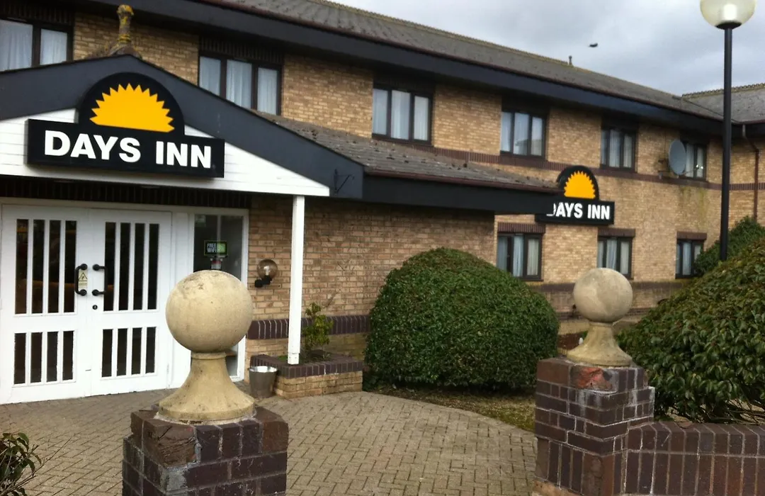 Days Inn Hotel Abington - Glasgow-1