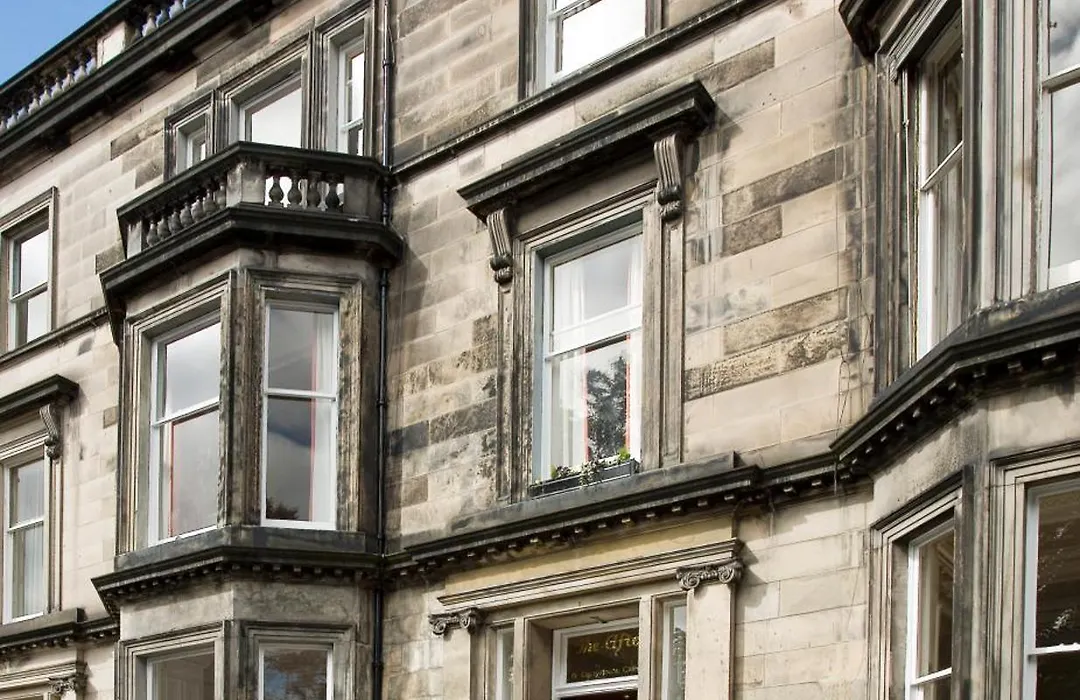Grosvenor Suites-1