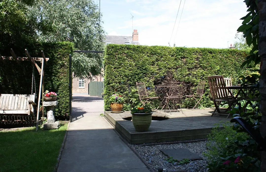 Holmwood House Guest Accommodation-1
