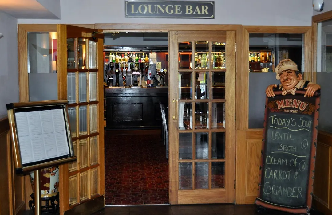Abbotsford Hotel-1