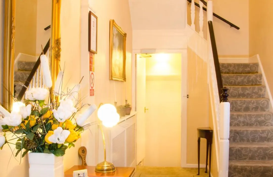 Hedley Villa Guest House-1