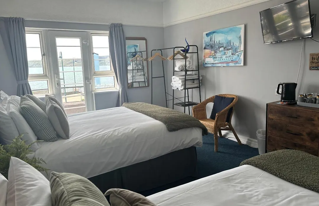 The Yacht Inn-1