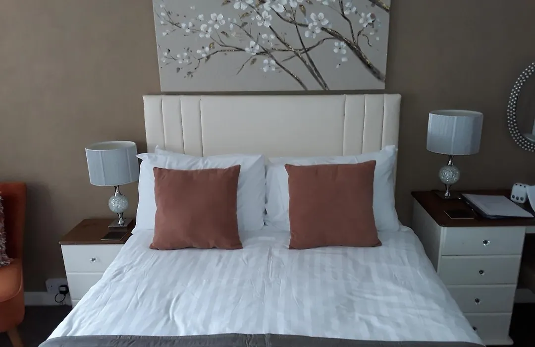 Barclay Court Guest House-1