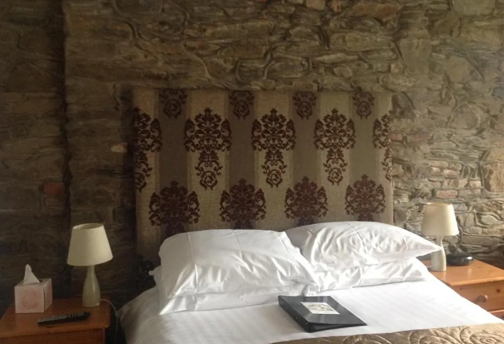 Safe Harbour Inn-1