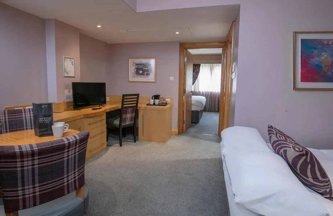 Best Western Premier Suites Hotel & Spa Liverpool-Knowsley-1
