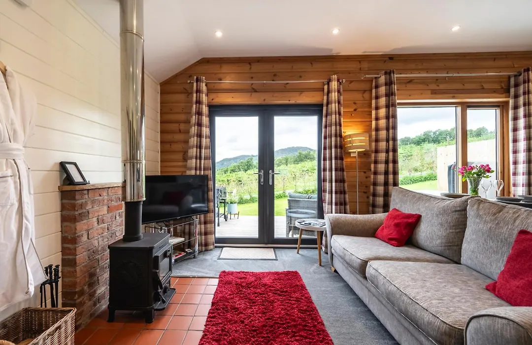 Kinnaird Woodland Lodges-1