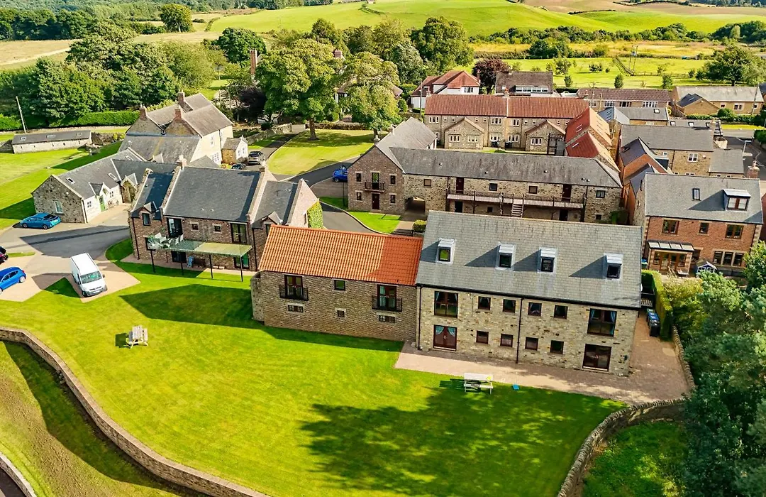 Plawsworth Hall Serviced Cottages And Apartments-1