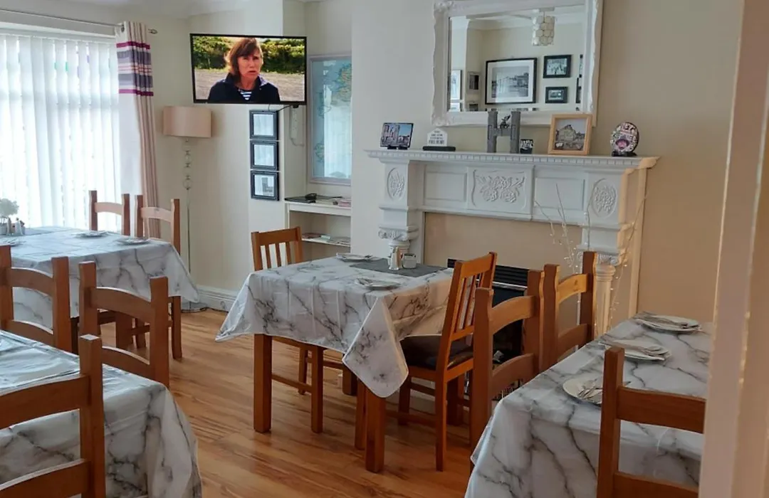 Legenderry B&B-1