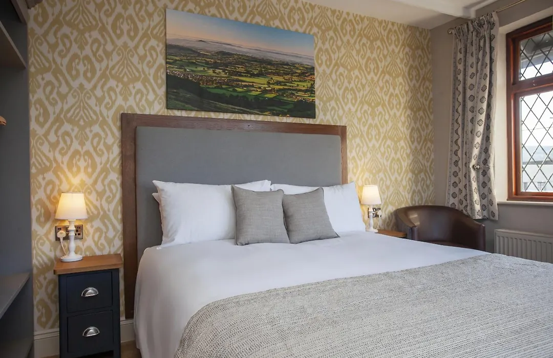 Woodborough Inn-1