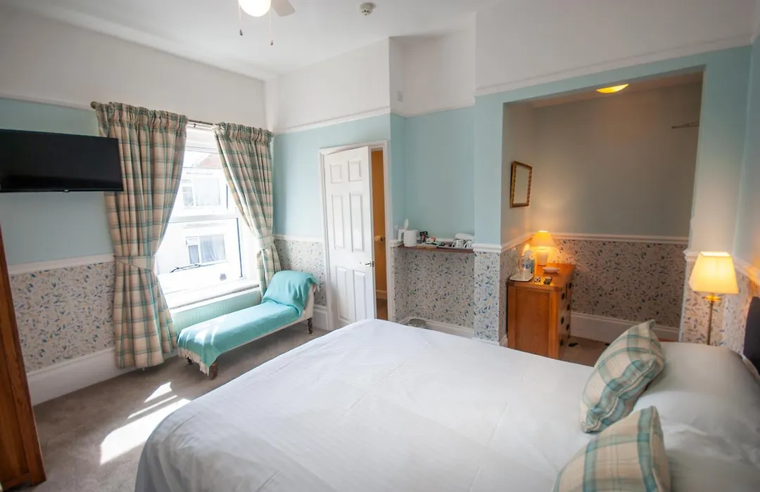Westbury Lodge-1