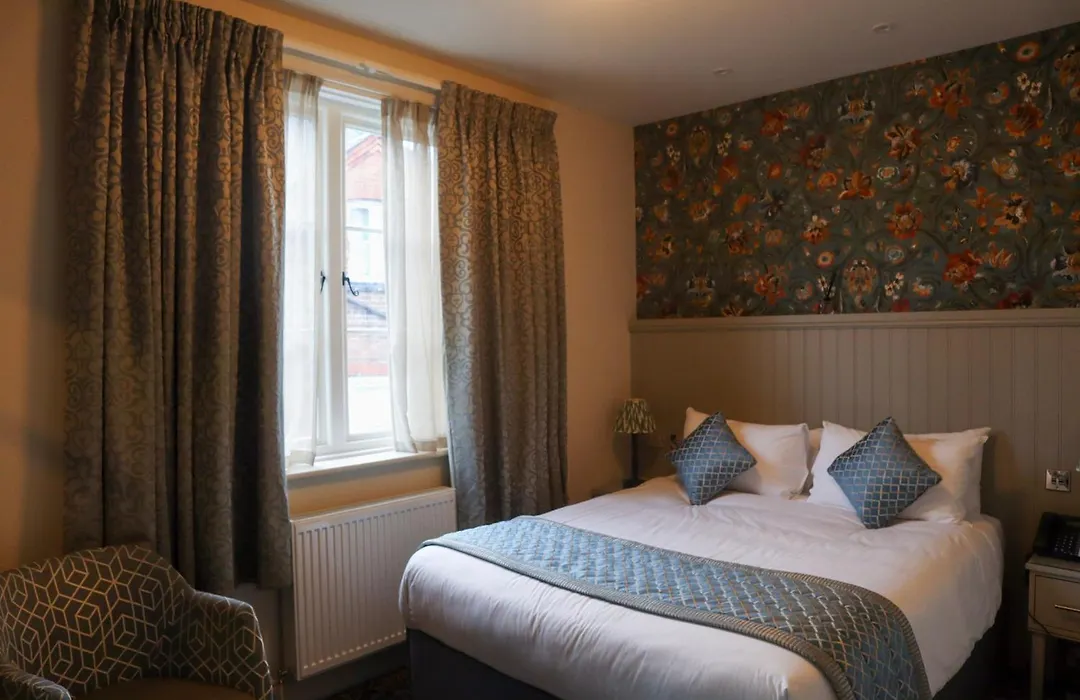 The George Hotel-1