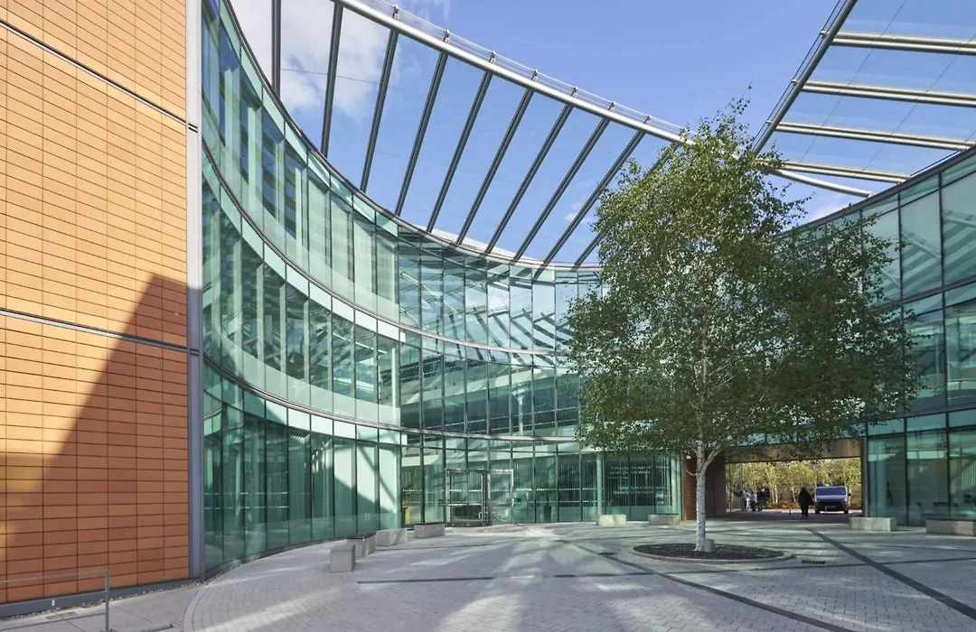 Modern Studio In Bracknell With Free Parking-1