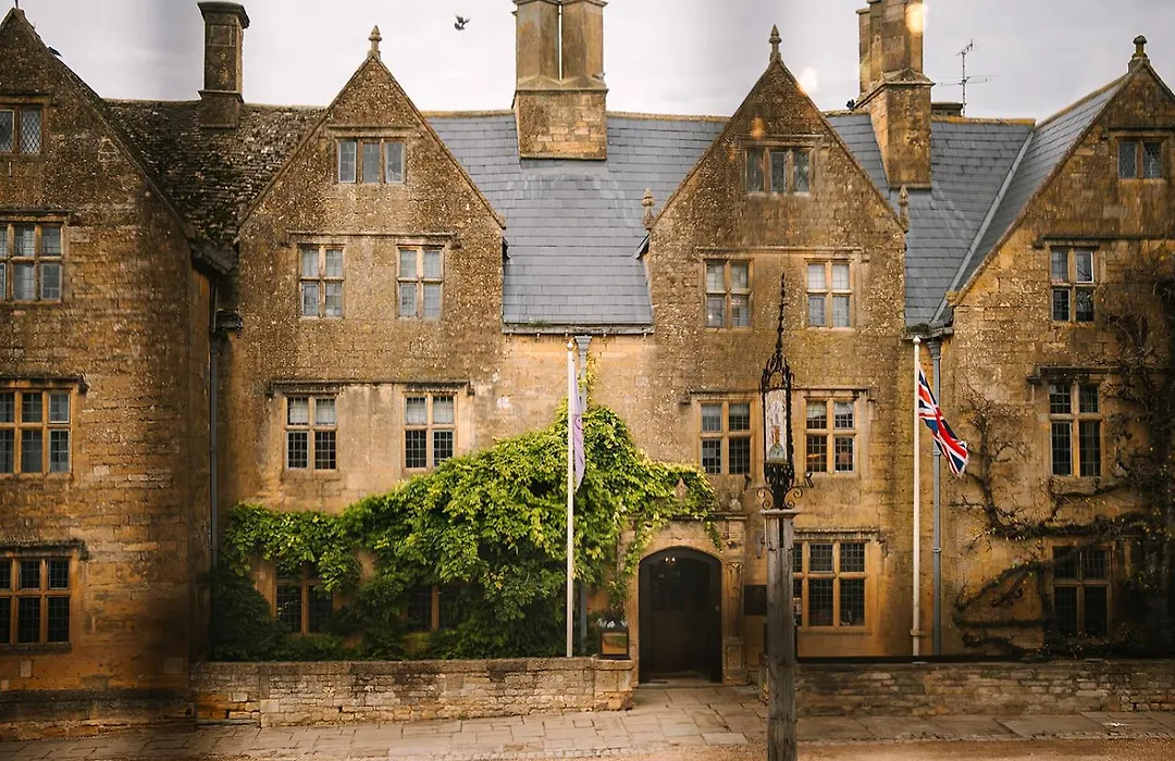 The Lygon Arms-1