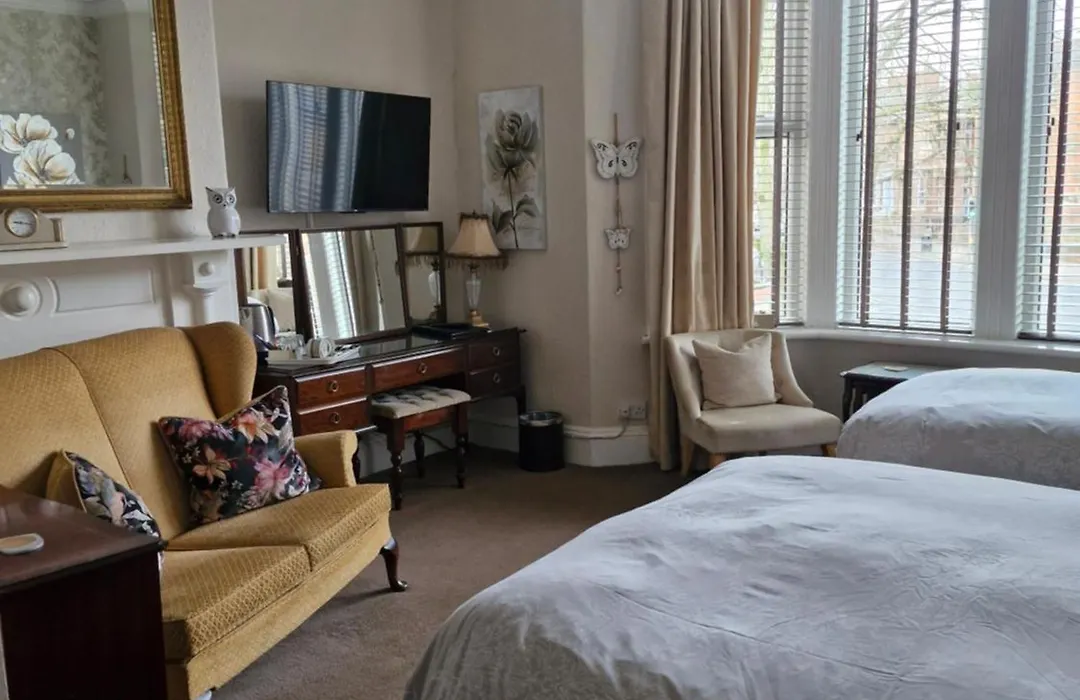 Warwick Lodge-1