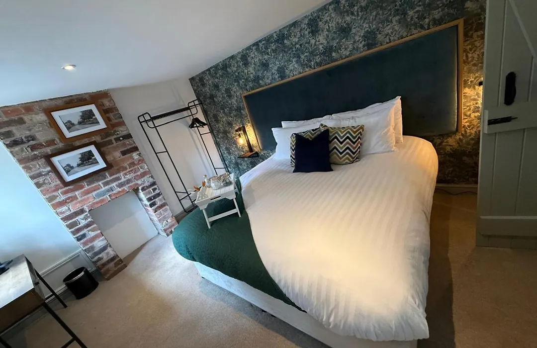 The Falcon Inn-1