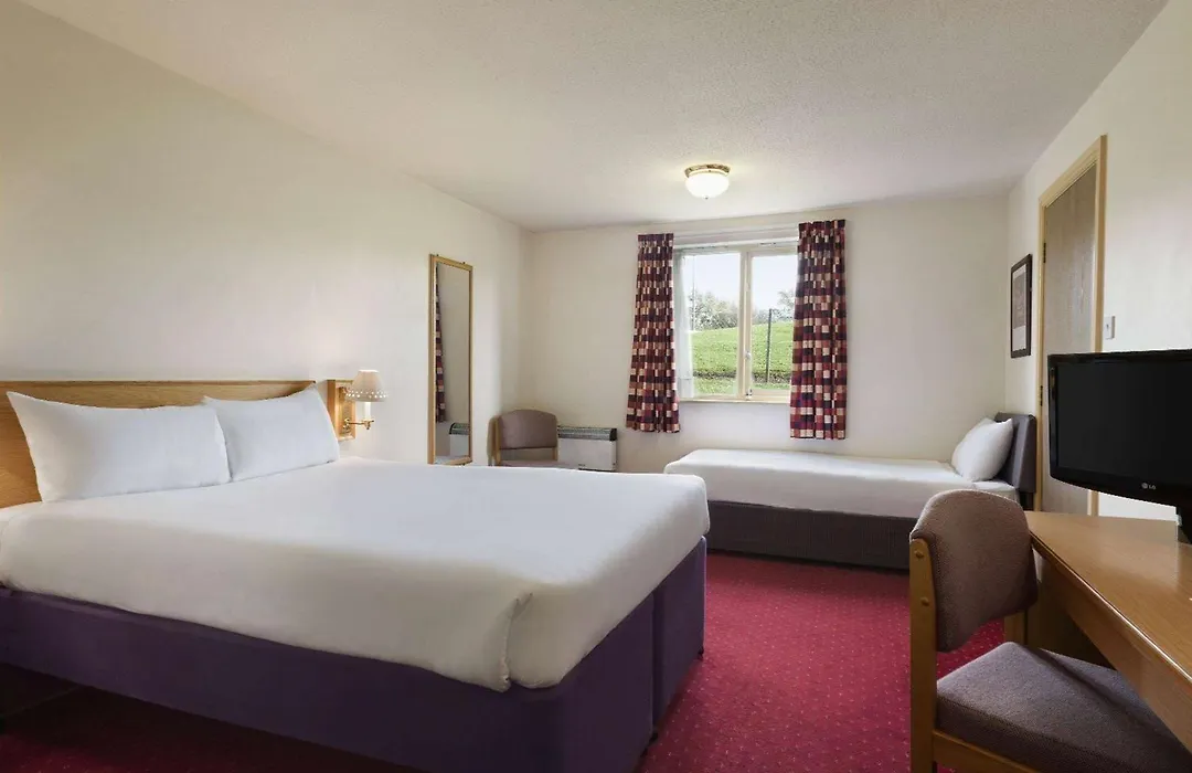 Days Inn Tewkesbury-1