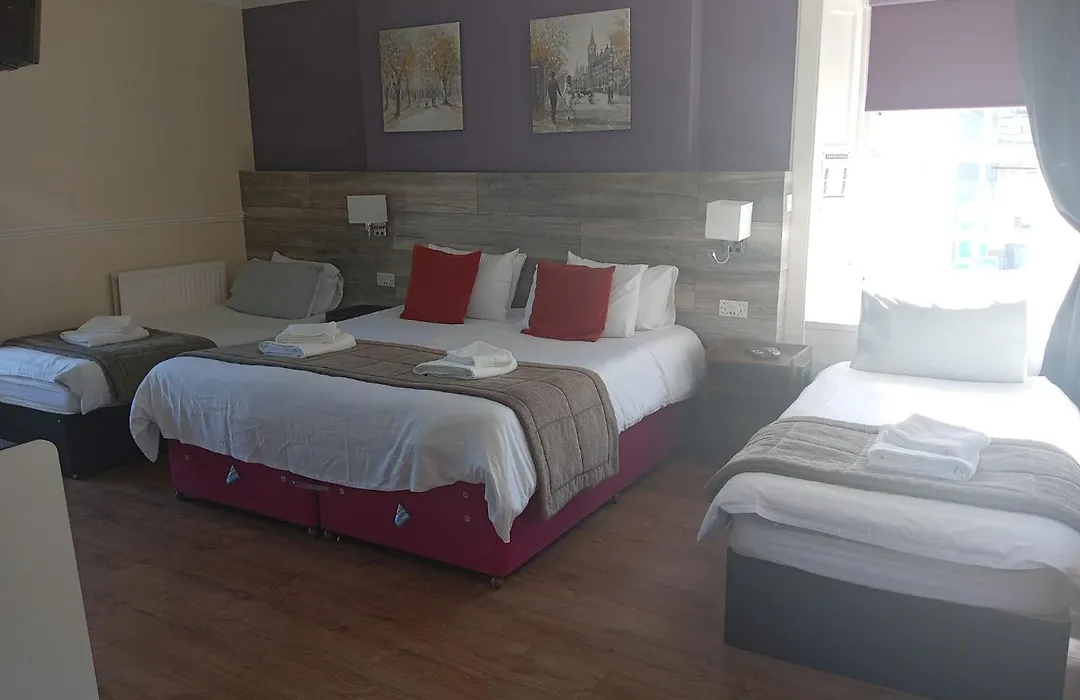 Kinloch Arms Hotel-1