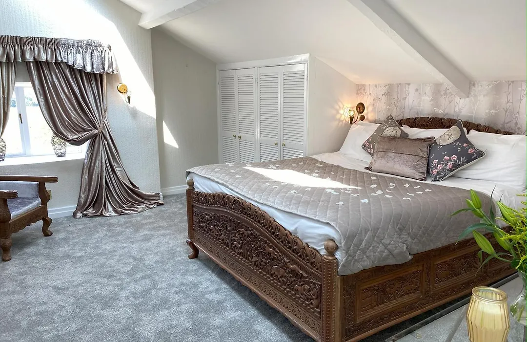 The Sitwell Arms Hotel-1