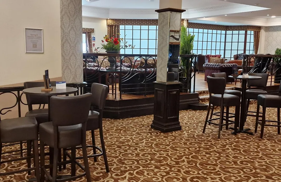 Royal Court Hotel-1