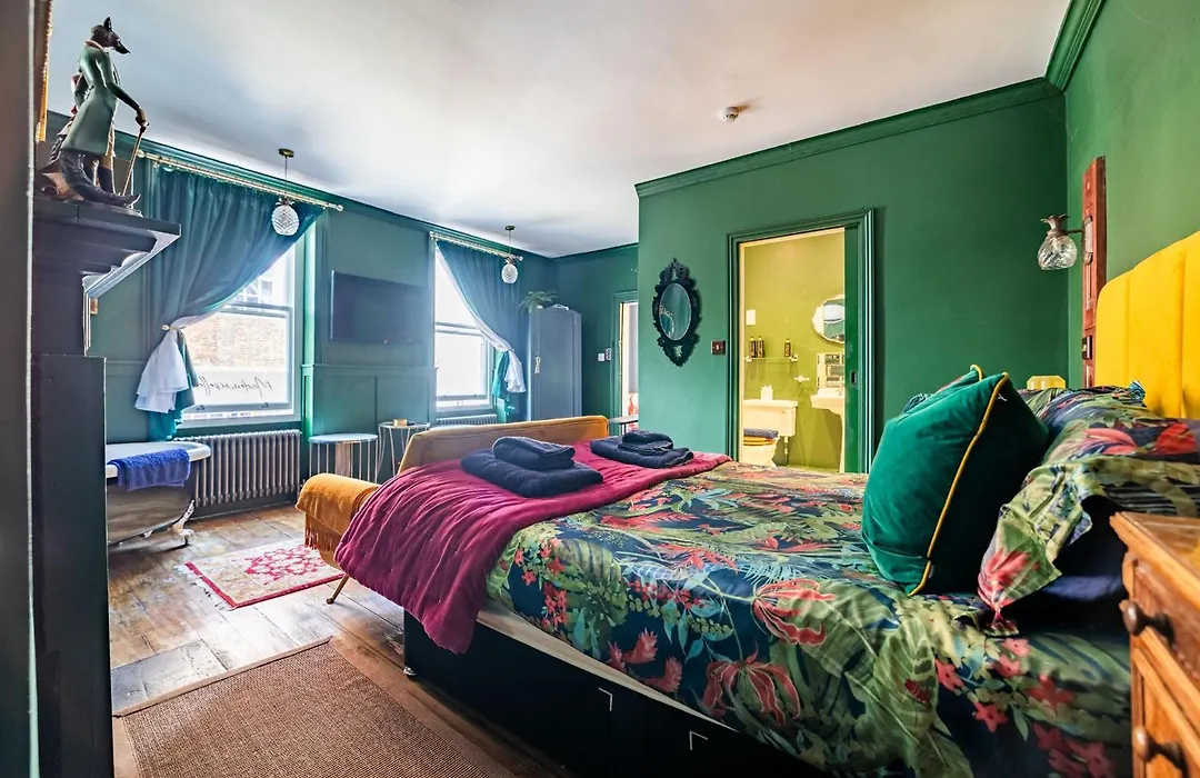 Mademoiselle'S Boutique Holiday Accommodation-1