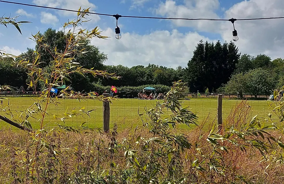 Hopgarden Glamping And Camping - Luxury Furnished Bell Tents & Shepherd Huts Plus Camp Field To Pitch Your Own Tents-1