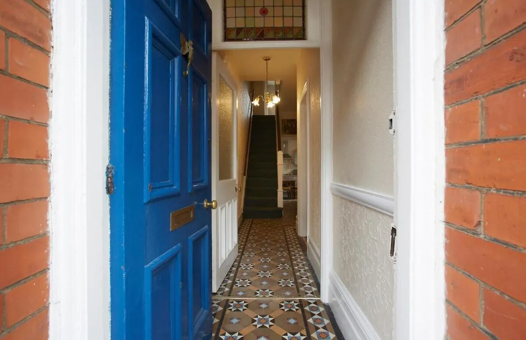 Vas'S York House-1