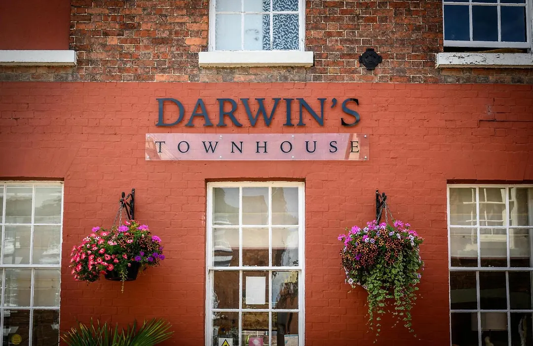 Darwins Townhouse-1