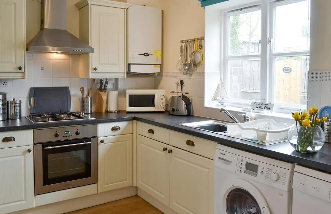 Teal Cottage-1