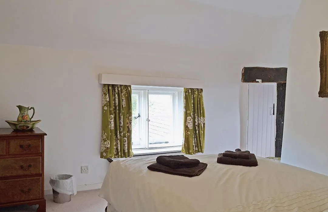 Apple Tree Cottage-1