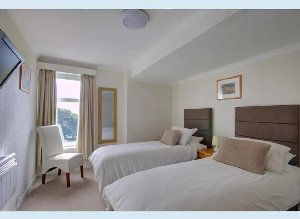 Merkister Hotel-1