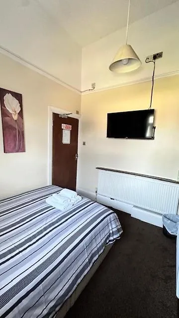 Shanahans B&B With Sports Bar-1