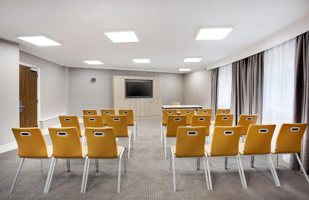 Leonardo Hotel And Conference Venue Hinckley Island-1
