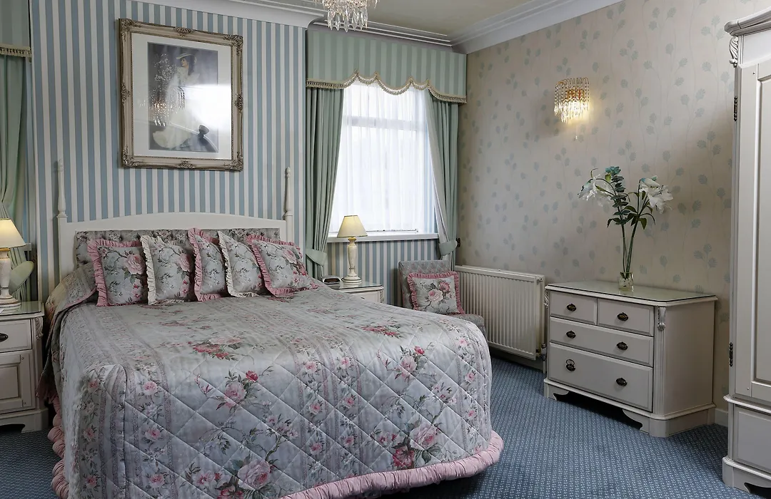 Livermead Cliff Hotel-1