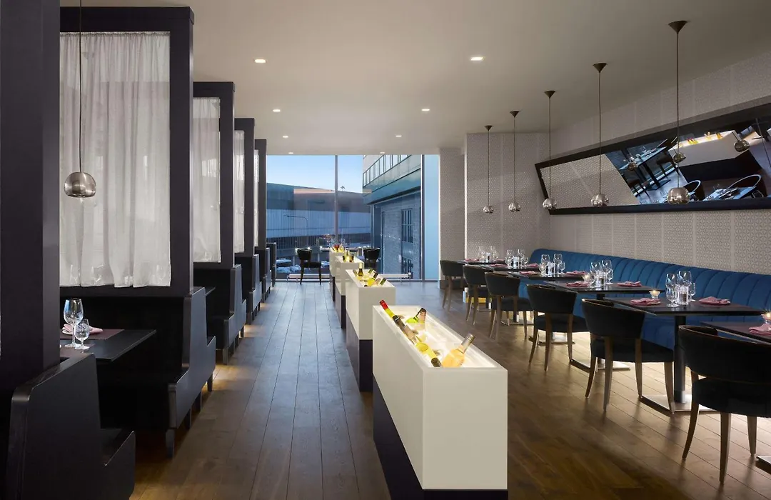 Radisson Blu Manchester Airport-1