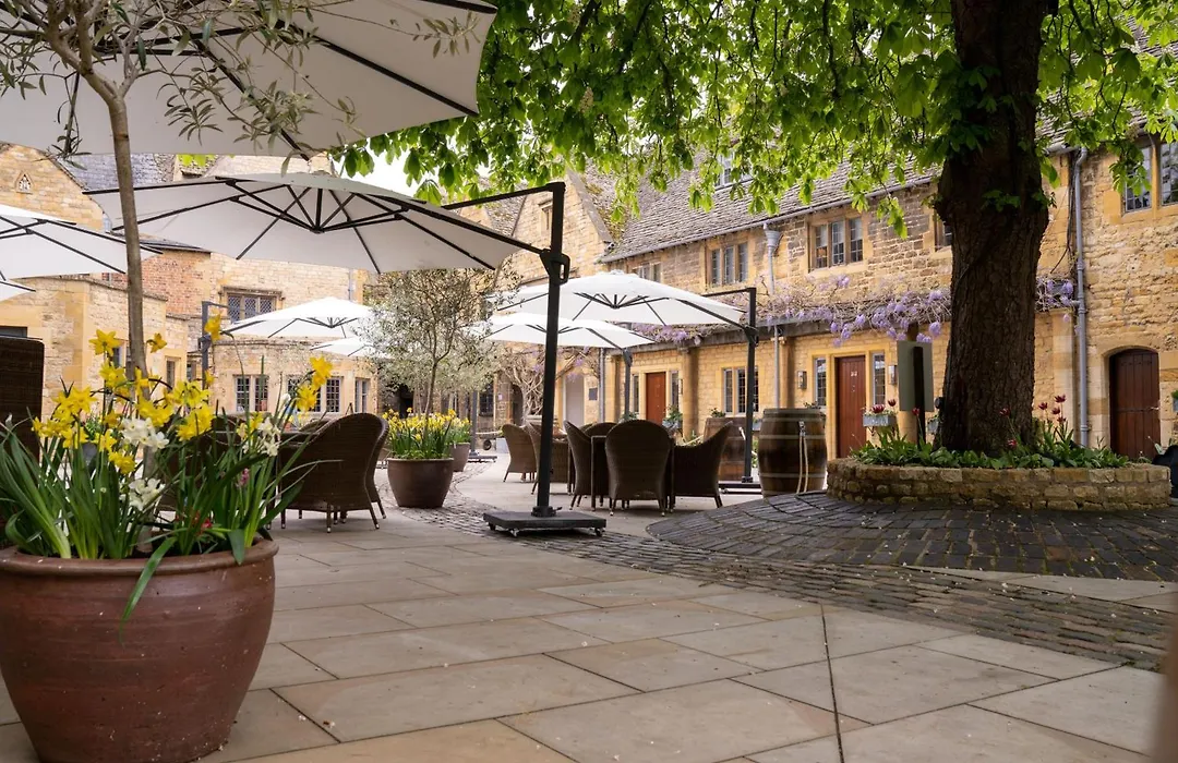 The Lygon Arms-1