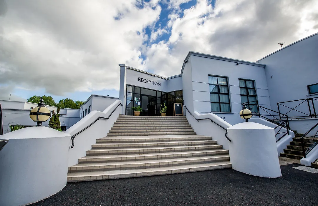 Waterfoot Hotel-1