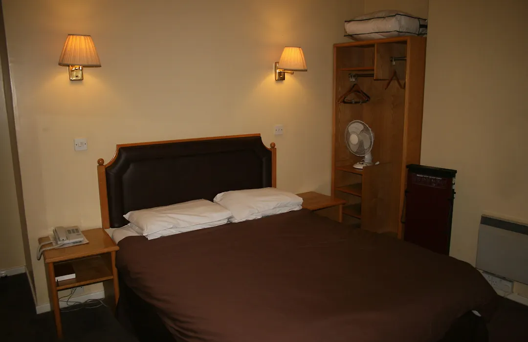 Cardiff Sandringham Hotel-1
