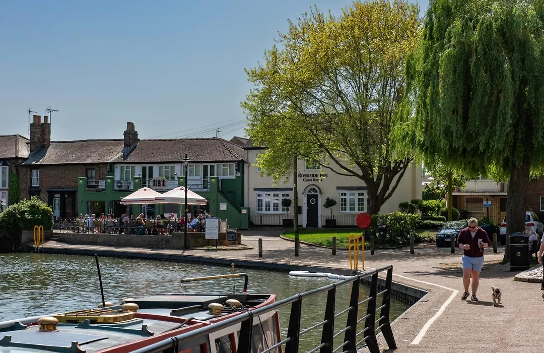 Riverside Inn-1
