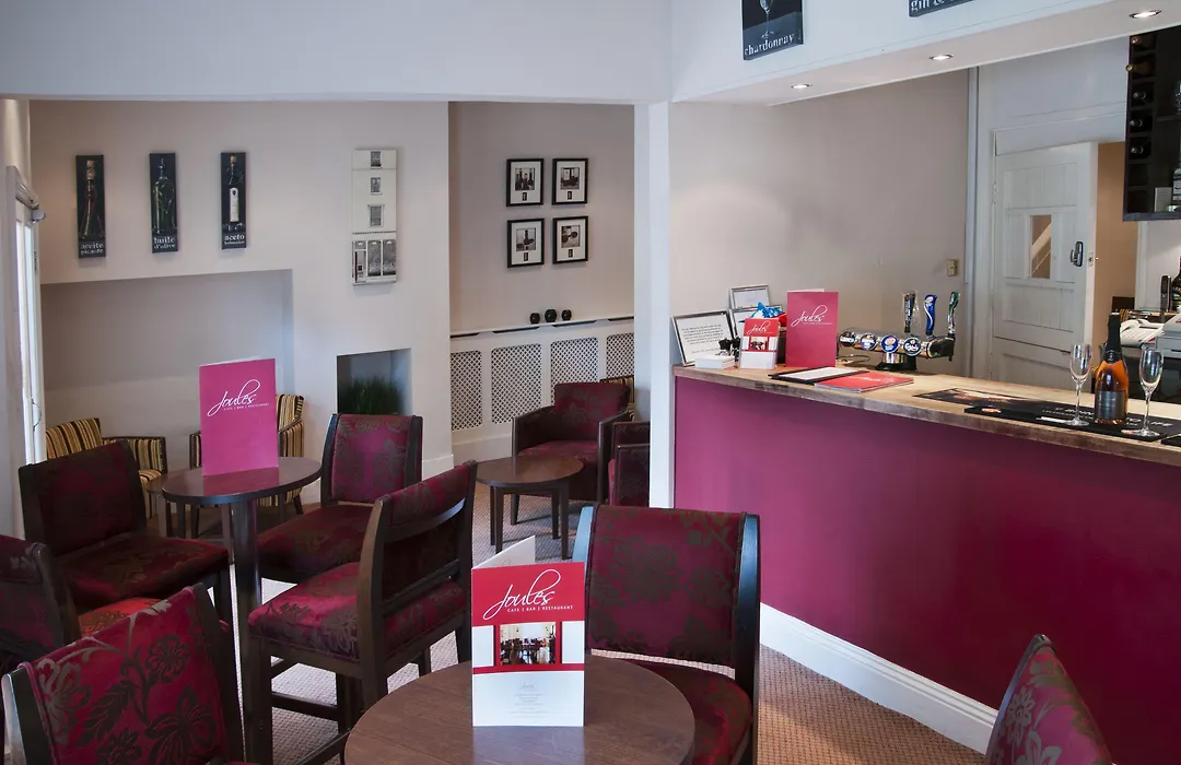 Clarence Court Hotel-1