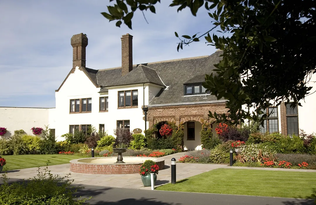 Western House Hotel At Ayr Racecourse-1