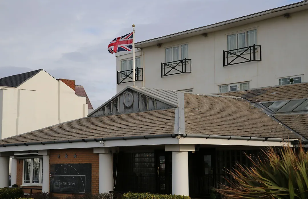 Inn On The Prom At The Fernlea Hotel-1